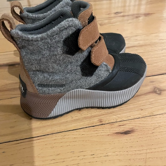 Sorel Toddler Out N About Boot - Picture 4 of 5